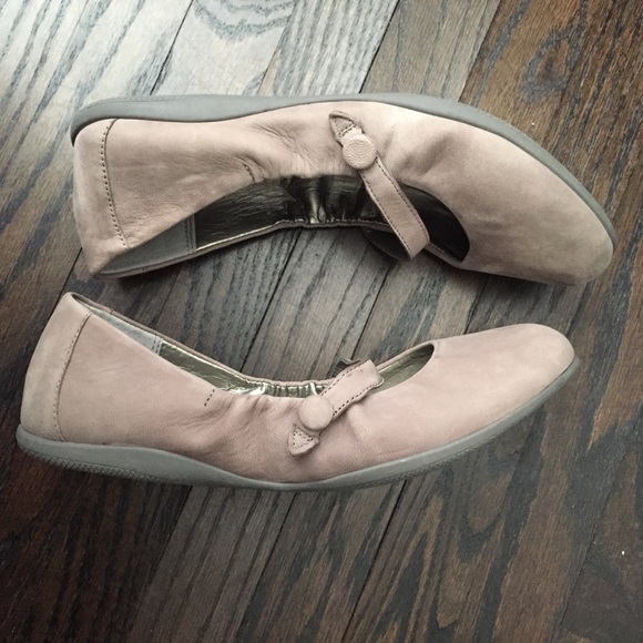 Me Too Mary Jane Flats - Picture 4 of 5